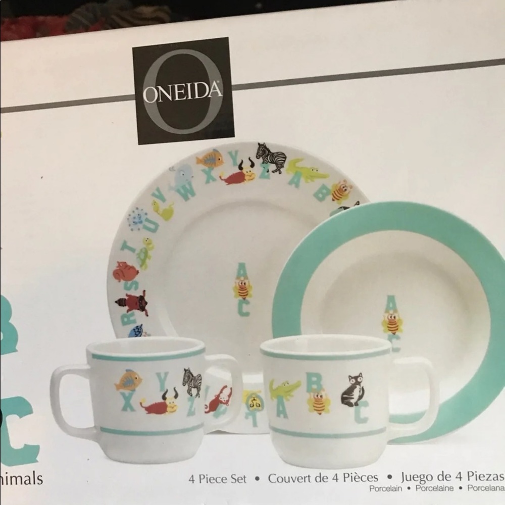 Oneida Baby 4 piece Set - Picture 2 of 4
